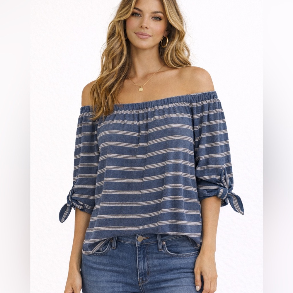 Abercrombie & Fitch Women's Striped Off Shoulder‎ Blouse Blue White Size xs